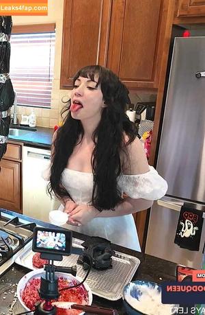 Layna Lazar photo #0300