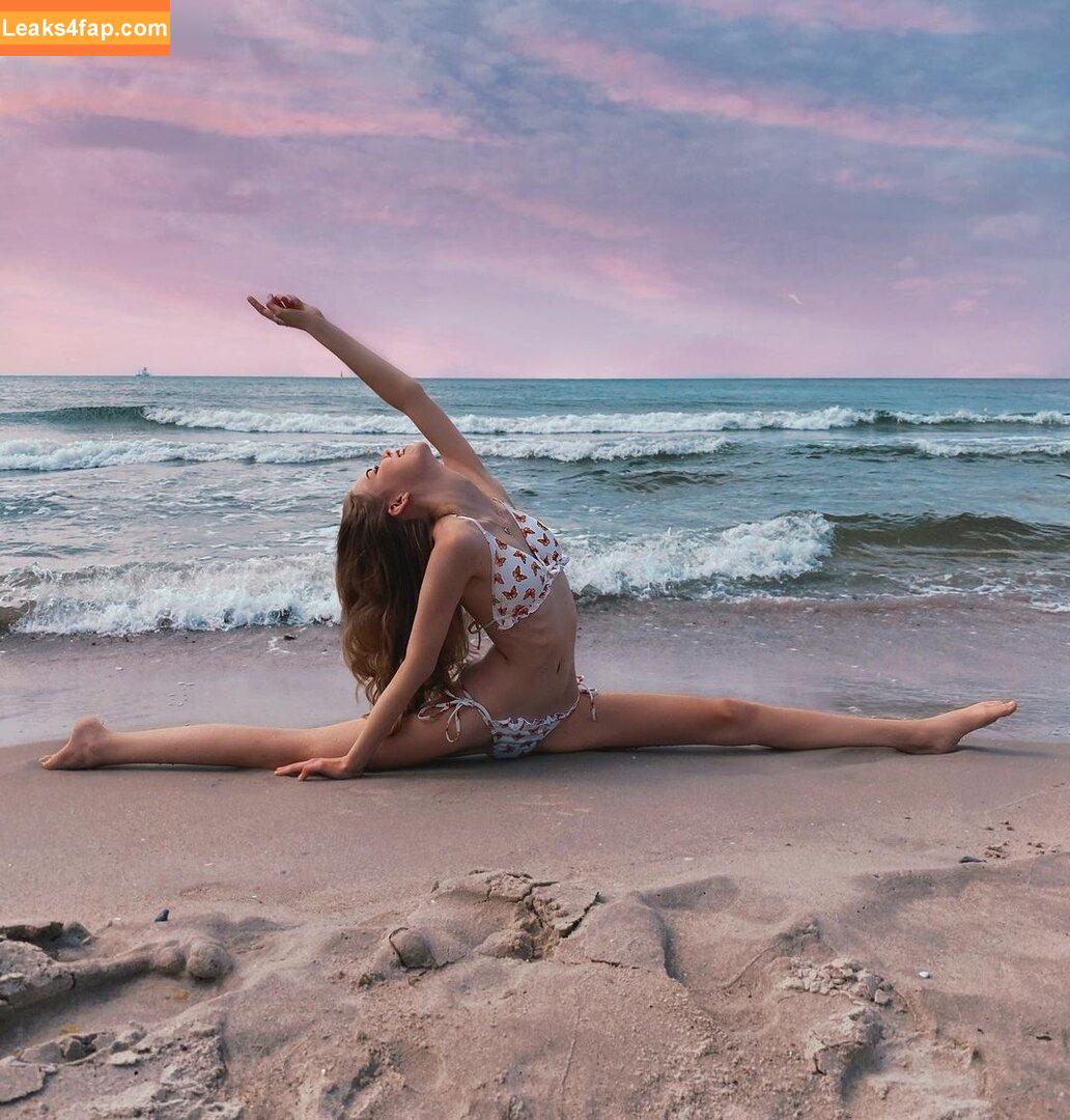 Lea Peach / https: leaked photo photo #0001