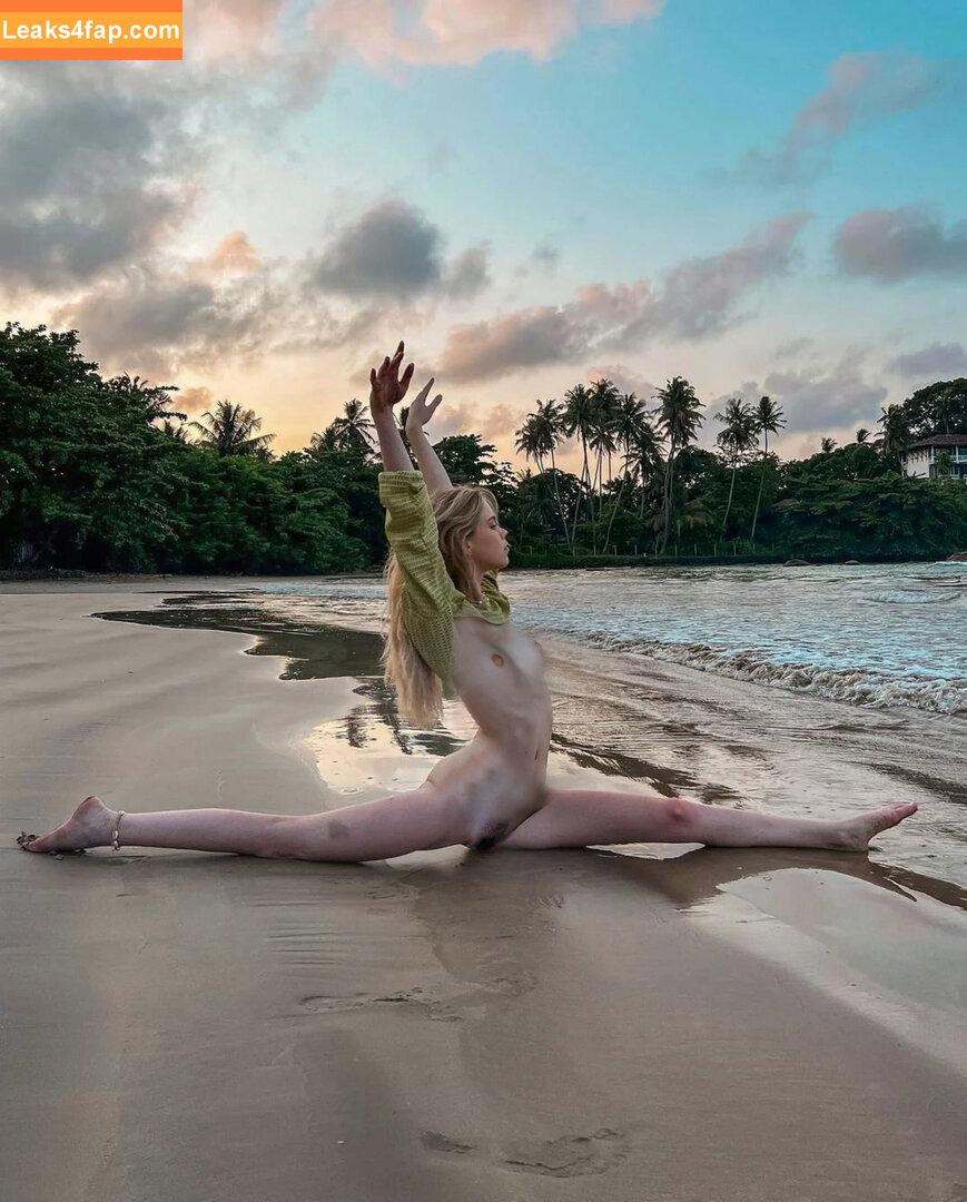 Lea Peach / https: слитое фото фото #0245