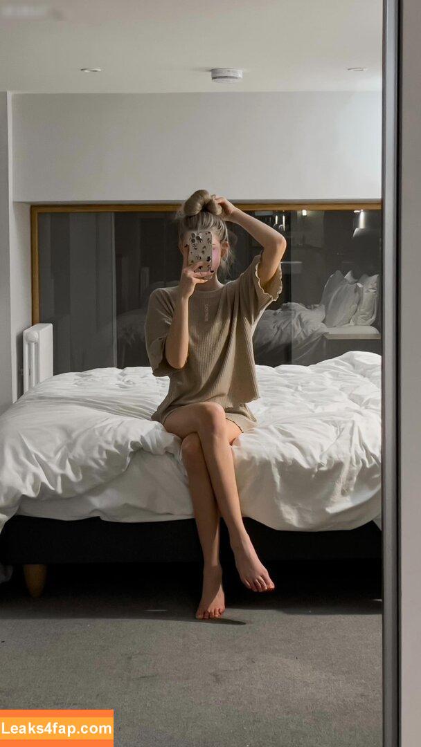 Lea Peach / https: слитое фото фото #0250