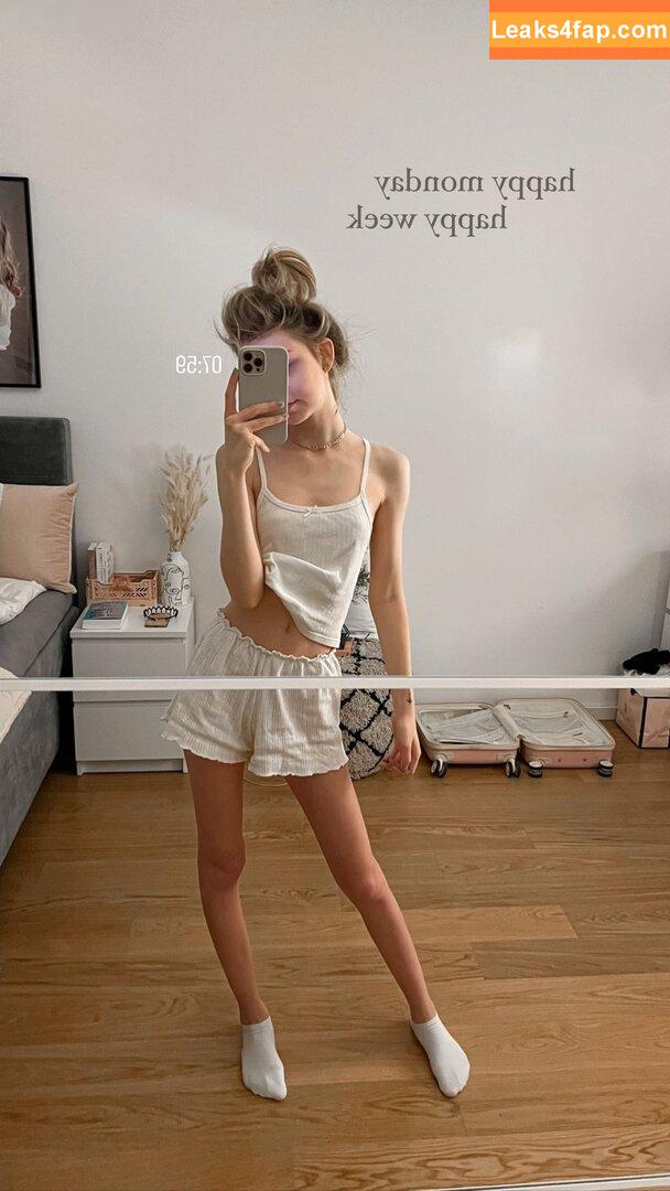 Lea Peach / https: leaked photo photo #0335