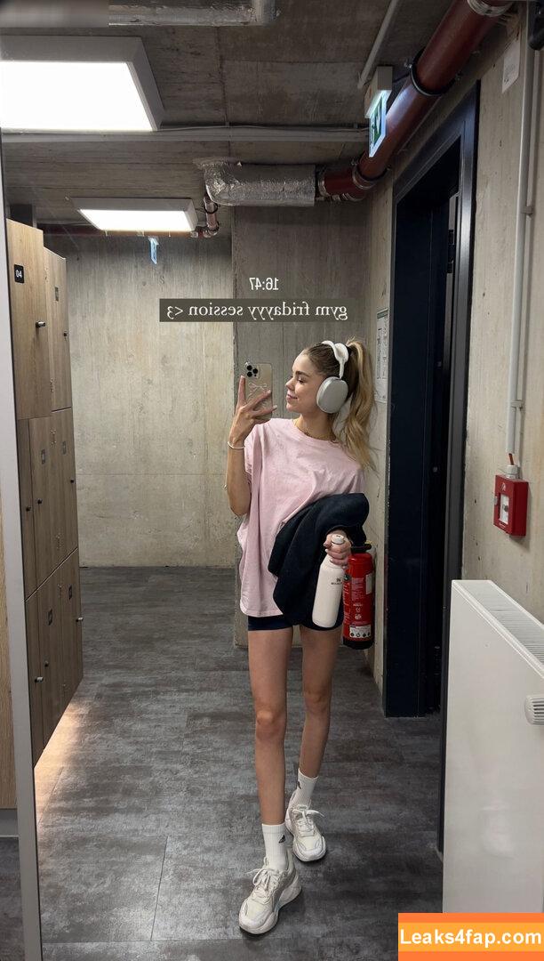 Lea Peach / https: leaked photo photo #0563