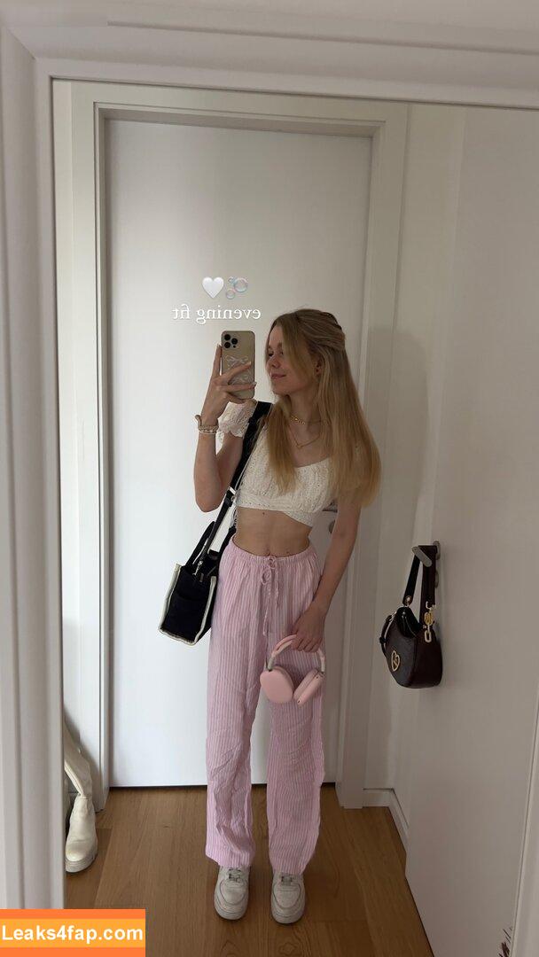 Lea Peach / https: leaked photo photo #0608