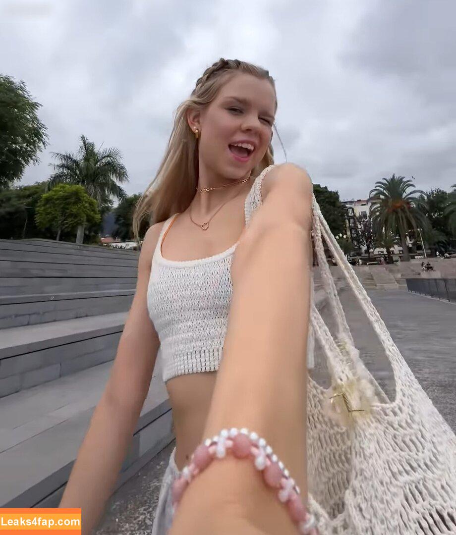 Lea Peach / https: leaked photo photo #0683
