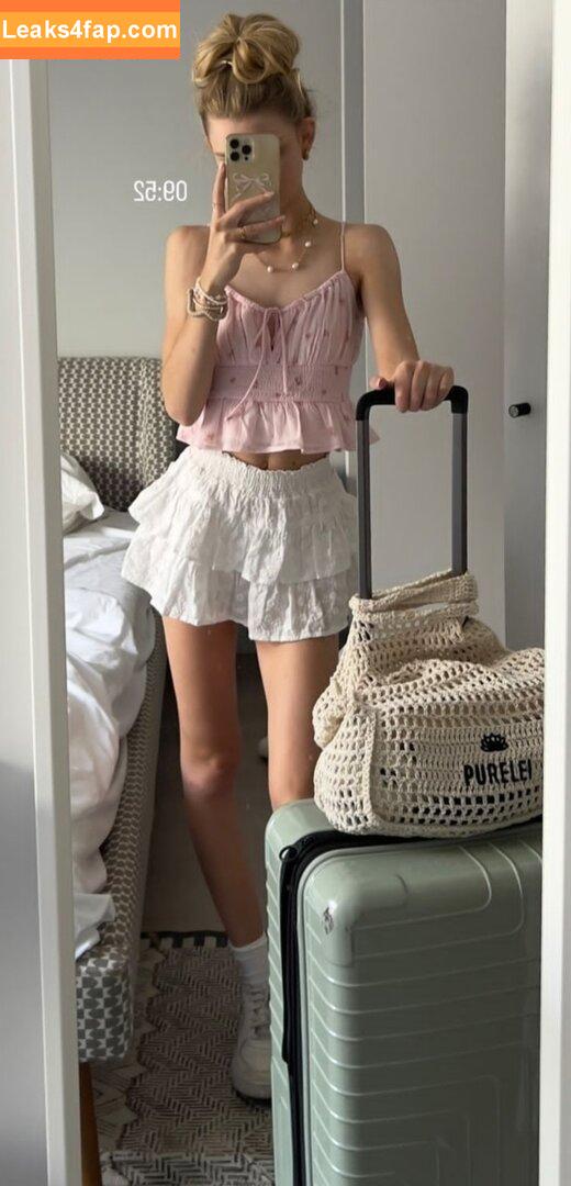 Lea Peach / https: leaked photo photo #0689