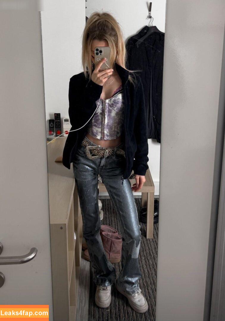 Lea Peach / https: leaked photo photo #0881