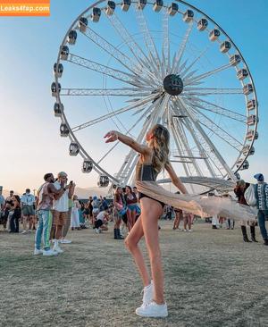 Lea Peach photo #0009