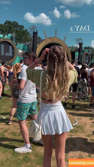 Lea Peach photo #0057