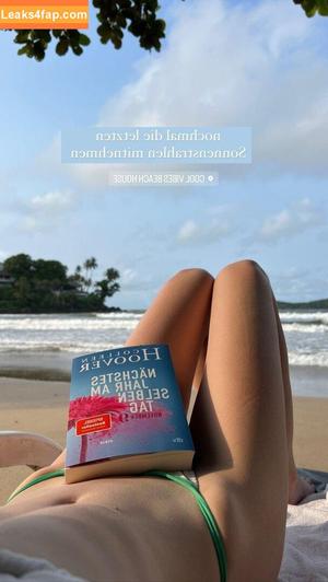 Lea Peach photo #0113