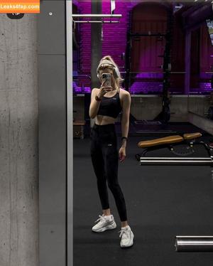 Lea Peach photo #0172