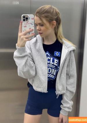 Lea Peach photo #0217