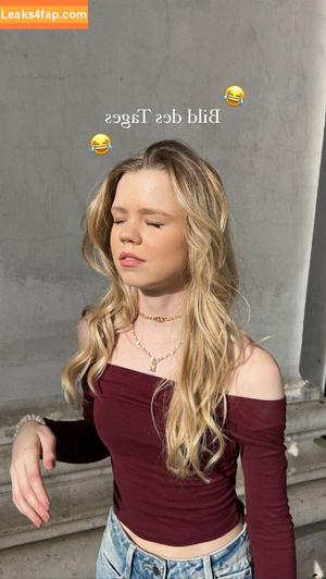 Lea Peach photo #0219