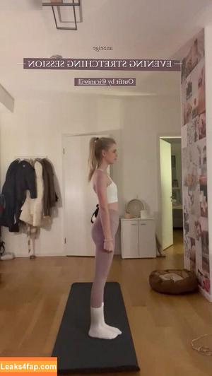 Lea Peach photo #0260