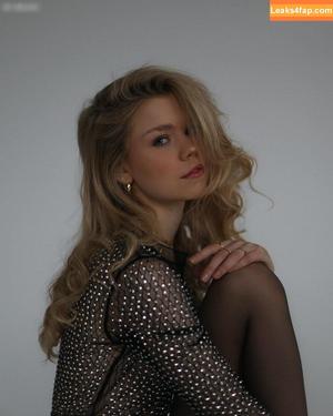Lea Peach photo #0283