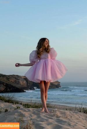 Lea Peach photo #0458