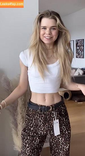 Lea Peach photo #0571