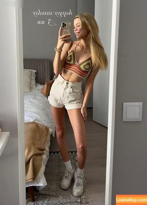 Lea Peach photo #0681