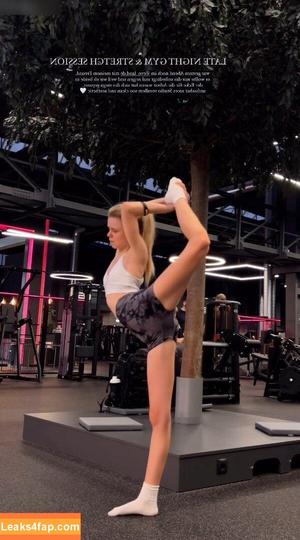 Lea Peach photo #0808