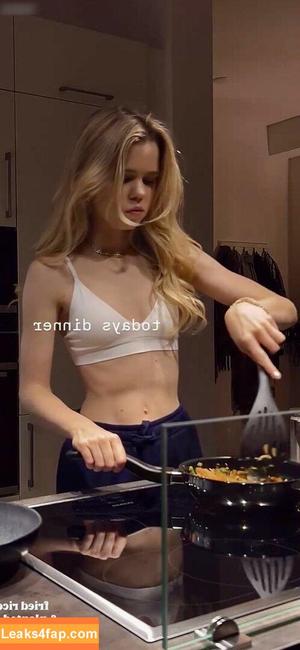 Lea Peach photo #0819