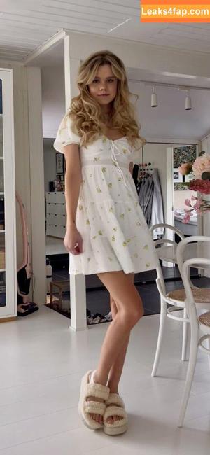 Lea Peach photo #0825
