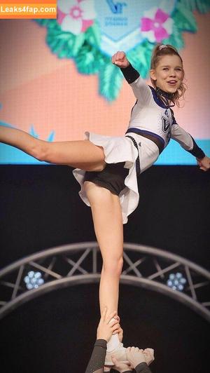 Lea Peach photo #0860