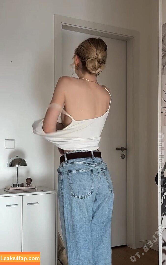 Lea Peach / Looskanal / lea / wifiloo_m leaked photo photo #1231