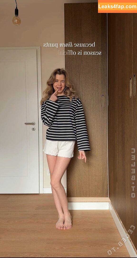 Lea Peach / Looskanal / lea / wifiloo_m leaked photo photo #1279