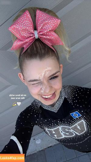 Lea Peach photo #1181