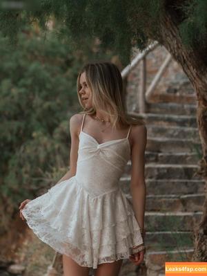 Lea Peach photo #1225