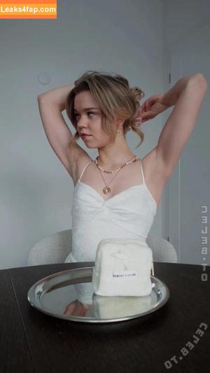 Lea Peach photo #1285