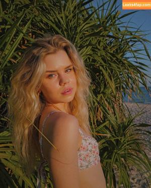 Lea Pietsch photo #0127