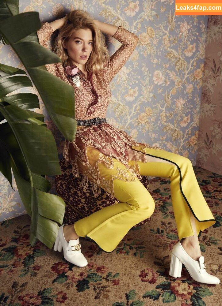 Lea Seydoux / leaseydouxfr leaked photo photo #0113