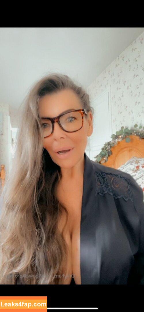 Lea Walker / leawalkerofficial / officiallyleawalker слитое фото фото #0019