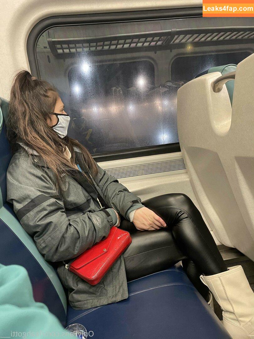 Leah Gotti / https: / leahgotti / leahgotti0 / leahgotti___ leaked photo photo #0258