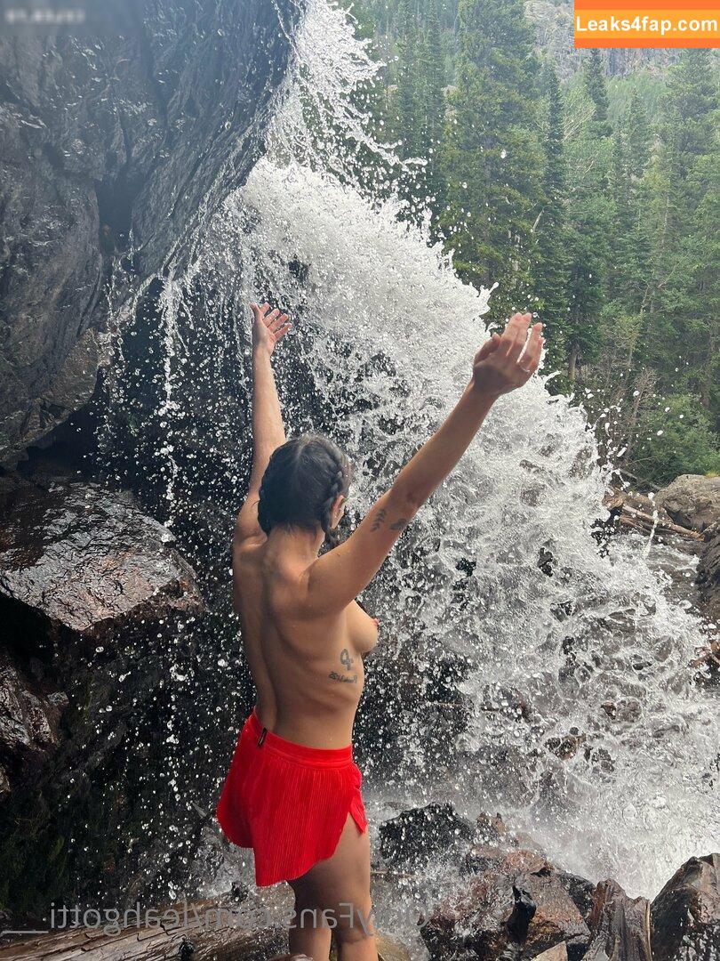 Leah Gotti / https: / leahgotti / leahgotti0 / leahgotti___ leaked photo photo #1459