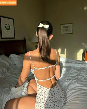 Leah Halton фото #0086