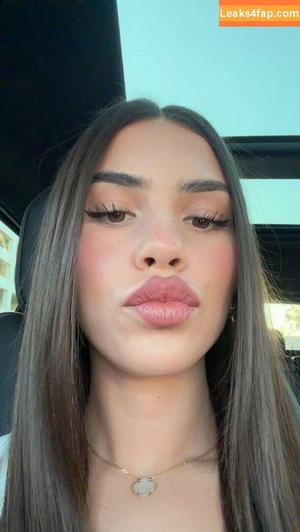 Leah Halton photo #1069