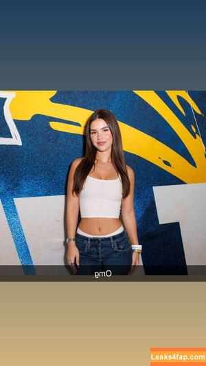 Leah Halton photo #1074