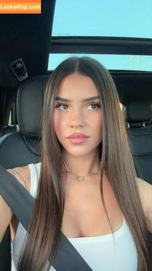 Leah Halton photo #1078