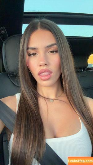 Leah Halton photo #1080