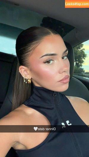 Leah Halton photo #1210