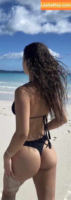 Leah Halton photo #1220