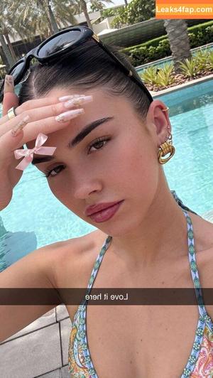 Leah Halton photo #1274