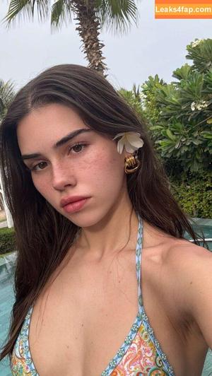 Leah Halton photo #1284