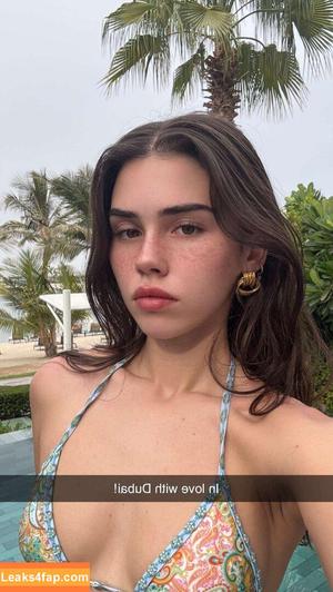 Leah Halton photo #1286