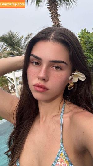 Leah Halton photo #1297