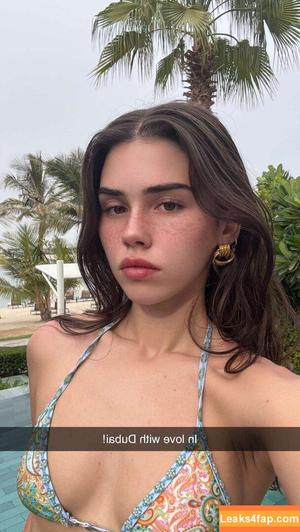 Leah Halton photo #1300