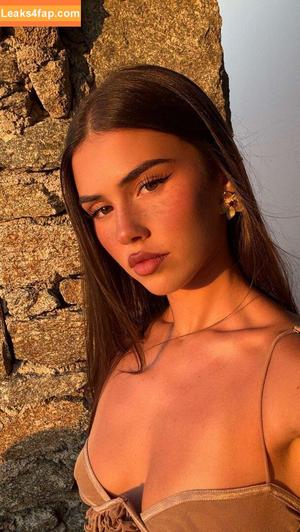 Leah Halton photo #1320