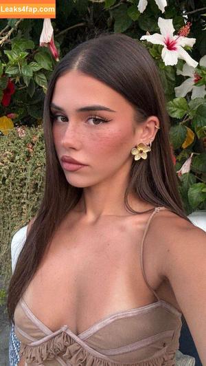 Leah Halton photo #1326