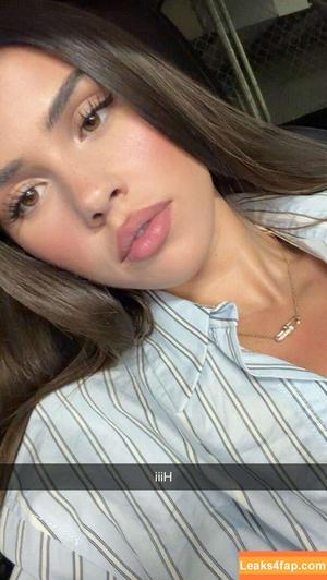 Leah Halton photo #1355